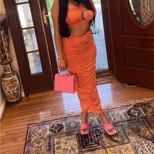 Chic Orange Ruched Midi Skirt